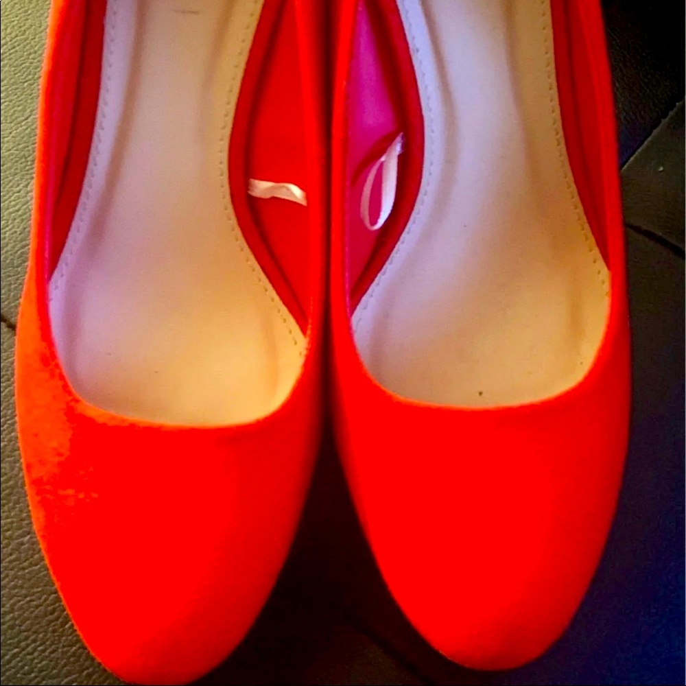 Shoes - Picture 2 of 2